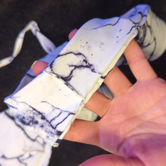 Super sexy marble bikini - Picture 9 of 11